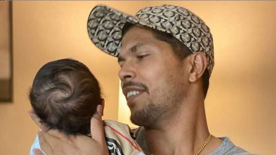 Umesh Yadav Makes a Heart-Melting Post on Instagram For... Umesh Yadav Makes a Heart-Melting Post on Instagram For...- India TV Hindi