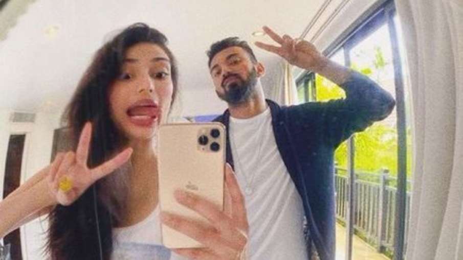 Suniel Shetty calls KL Rahul and Athiya Shetty a good... Suniel Shetty calls KL Rahul and Athiya Shetty a good...- India TV Hindi