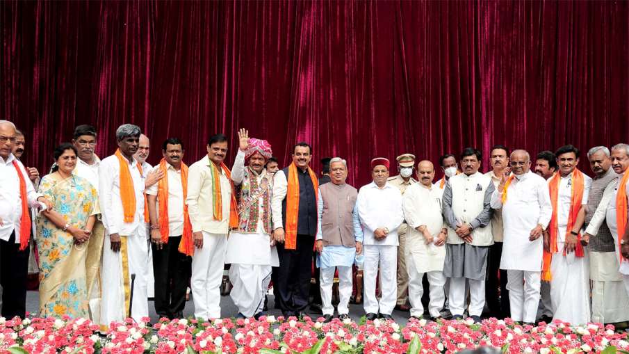 Basavaraj Bommai, Basavaraj Bommai 29 ministers, Karnataka Cabinet Expansion- India TV Hindi