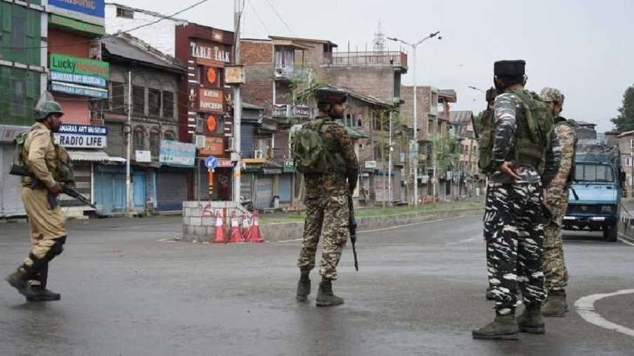 Grenade Attack, Grenade Attack Srinagar, Grenade Attack Jammu Kashmir, Grenade Attack Kashmir Grenade Attack, Grenade Attack Srinagar, Grenade Attack Jammu Kashmir, Grenade Attack Kashmir- India TV Hindi