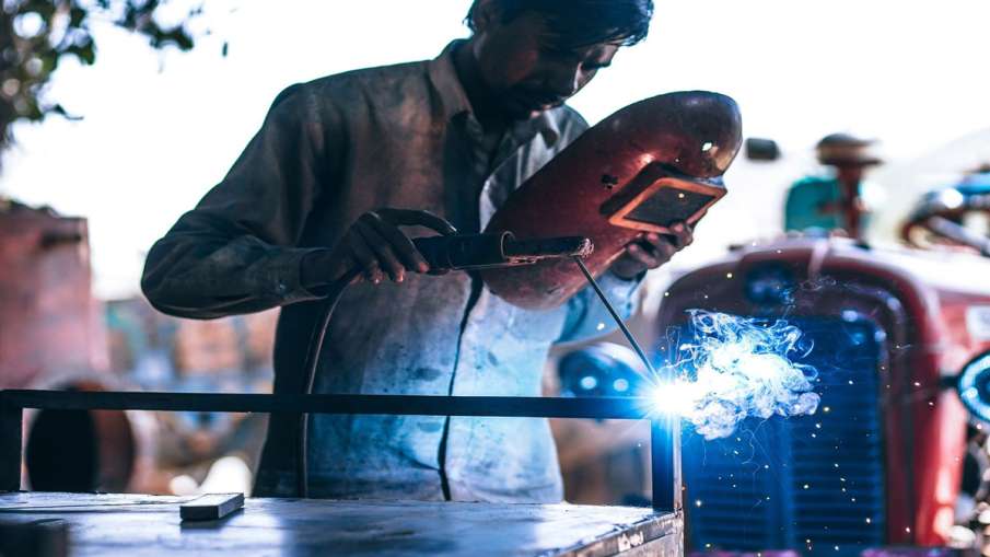 India pips US to rank 2nd in list of most attractive manufacturing hub globally India pips US to rank 2nd in list of most attractive manufacturing hub globally- India TV Paisa