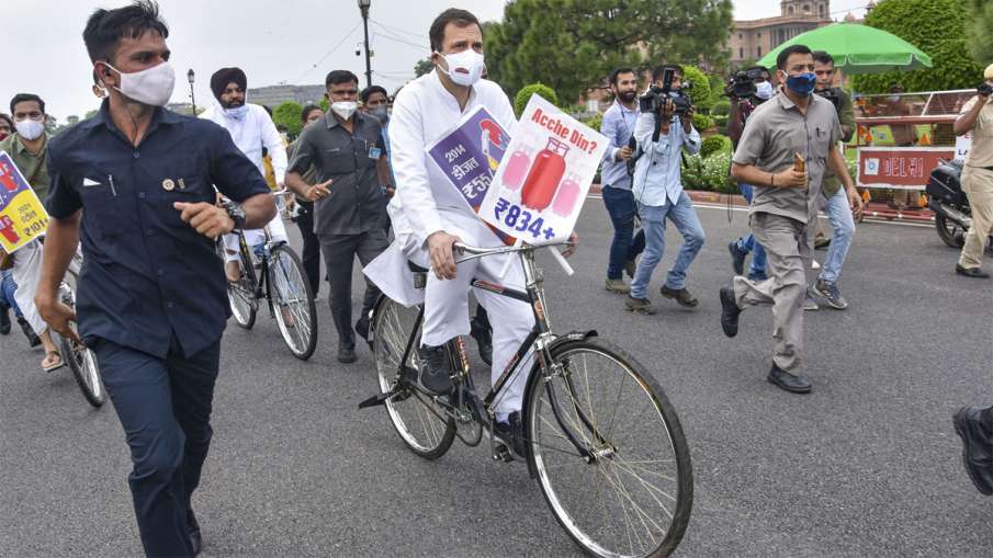 Mukhtar Abbas Naqvi, Mukhtar Abbas Naqvi Rahul Gandhi, Rahul Gandhi cheap publicity Mukhtar Abbas Naqvi, Mukhtar Abbas Naqvi Rahul Gandhi, Rahul Gandhi cheap publicity- India TV Hindi