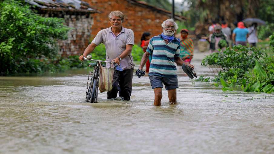 MP में मकान ढहने से 6 लोगों की मौत, राजस्थान के कुछ इलाकों में बाढ़ जैसी हालत, 'रेड अलर्ट' जारी- India TV Hindi