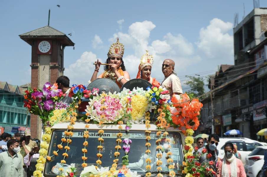 srinagar lal chowk shri krishna janmashtami celebration images srinagar lal chowk shri krishna janmashtami celebration images- India TV Hindi