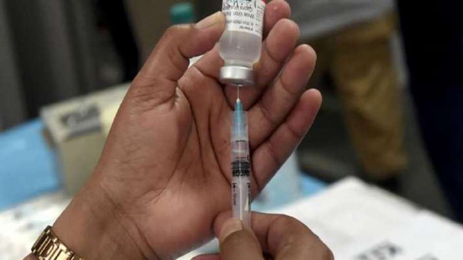 बच्चों के लिए अगले महीने आ सकती है कोरोना वैक्सीन, ट्रायल जारी बच्चों के लिए अगले महीने आ सकती है कोरोना वैक्सीन, ट्रायल जारी- India TV Hindi