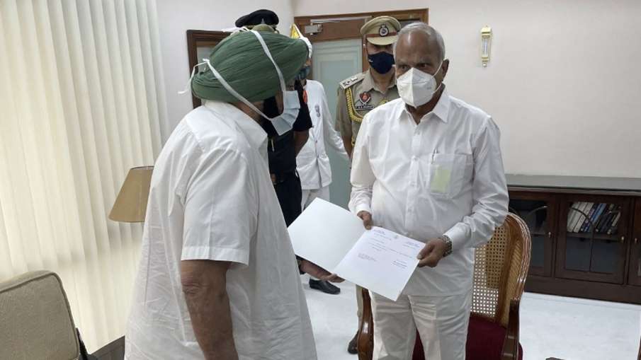 captain amarinder singh resigns, amarinder singh resigns, Punjab chief minister resigns captain amarinder singh resigns, amarinder singh resigns, Punjab chief minister resigns- India TV Hindi