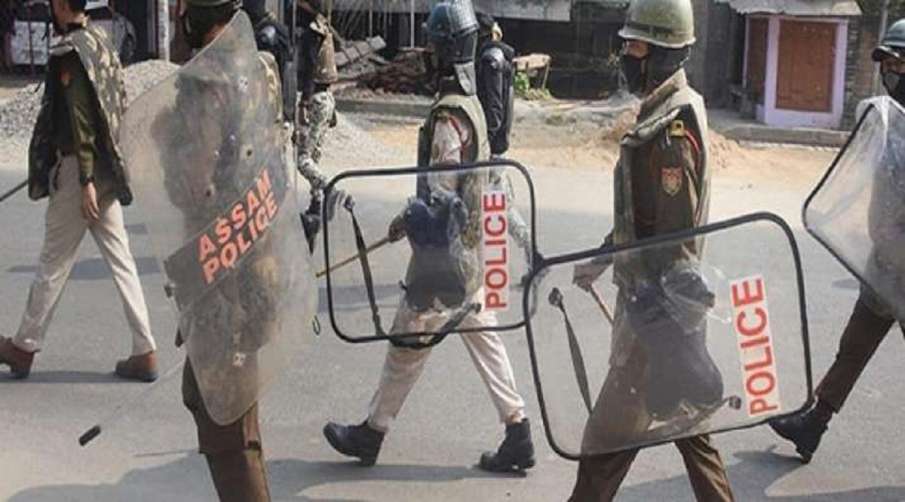 Assam: Police Open Fire at Locals Protesting Eviction Drive, Two Killed Assam: Police Open Fire at Locals Protesting Eviction Drive, Two Killed- India TV Hindi