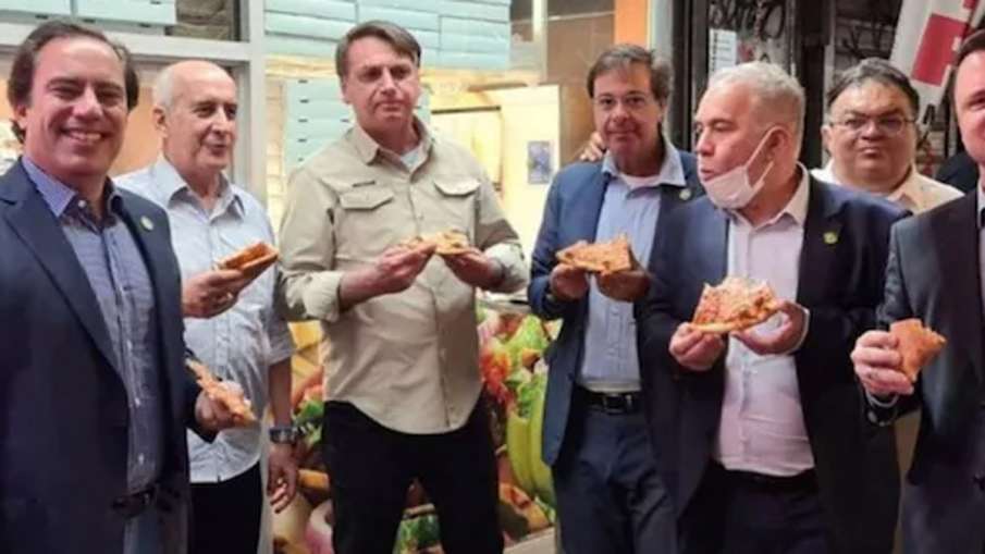 Bolsonaro Pizza, Bolsonaro Pizza Footpath, Bolsonaro Pizza New York, Bolsonaro Bolsonaro Pizza, Bolsonaro Pizza Footpath, Bolsonaro Pizza New York, Bolsonaro- India TV Hindi
