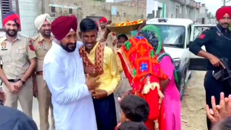 charanjit singh channi charanjit singh channi- India TV Hindi