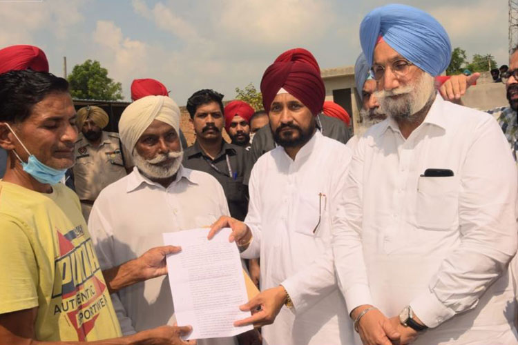 charanjit singh channi charanjit singh channi- India TV Hindi