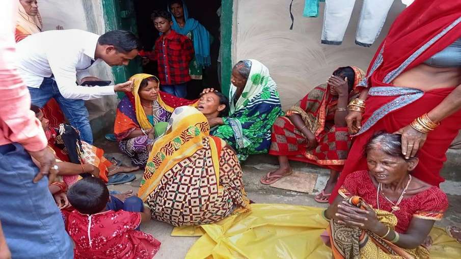 Family members of seven girls who drowned in a pond during immersion after Karma Puja, at Bukru vill- India TV Hindi