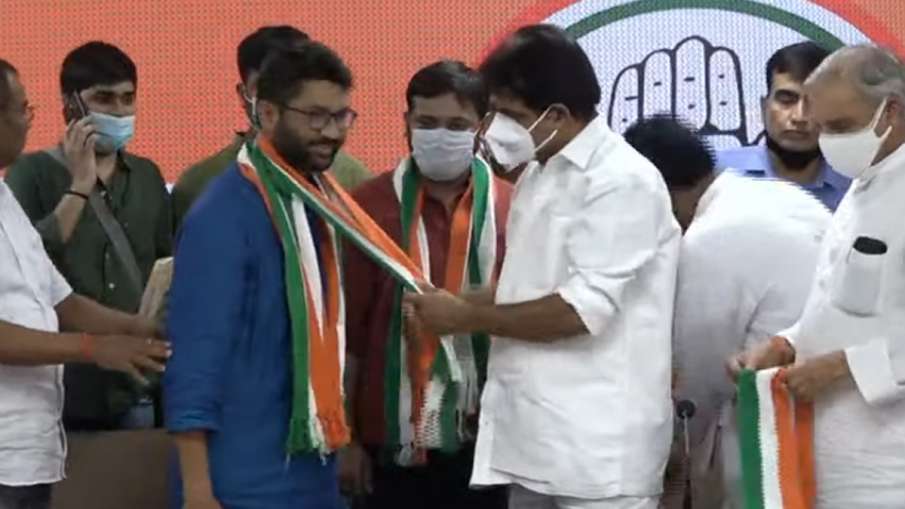 Kanhaiya Kumar, Kanhaiya Kumar joins Congress, Jignesh Mevani joins Congress Kanhaiya Kumar, Kanhaiya Kumar joins Congress, Jignesh Mevani joins Congress- India TV Hindi
