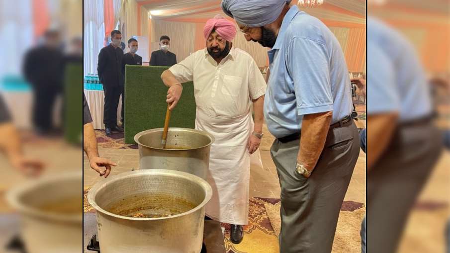 पंजाब: CM अमरिंदर सिंह ने ओलंपिक खिलाड़ियों को डिनर पर बुलाया, खुद बनाया खाना पंजाब: CM अमरिंदर सिंह ने ओलंपिक खिलाड़ियों को डिनर पर बुलाया, खुद बनाया खाना- India TV Hindi