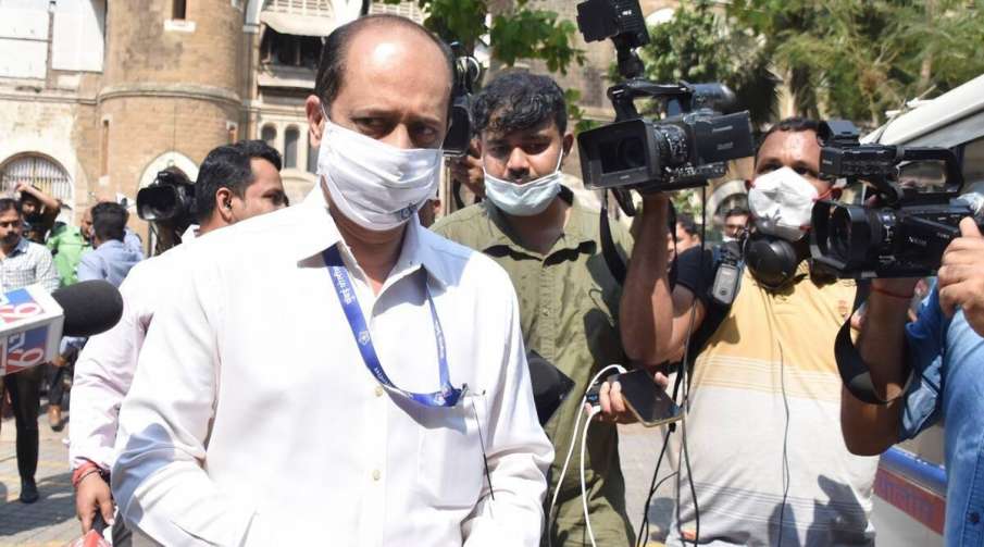 Sachin Waze used to give salary of 50 thousand rupees to an ‘escort’, discloses NIA chargesheet Sachin Waze used to give salary of 50 thousand rupees to an ‘escort’, discloses NIA chargesheet- India TV Hindi