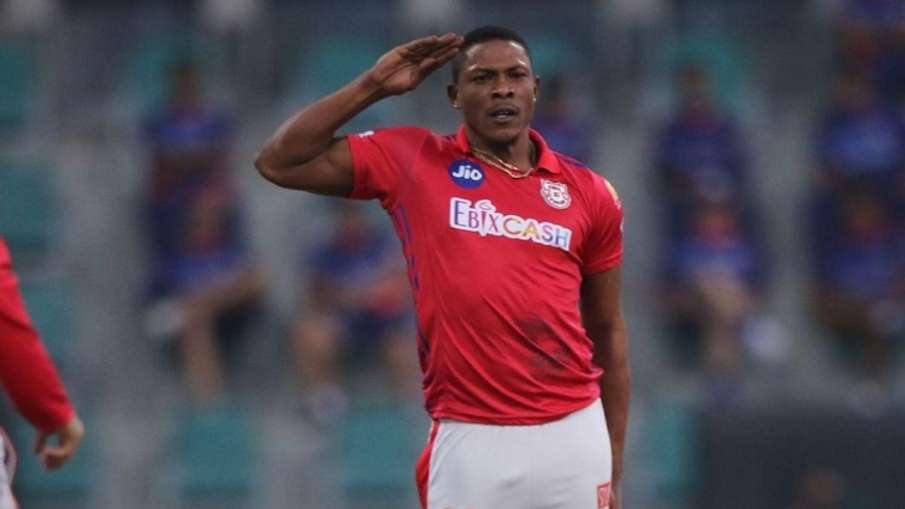 Sheldon Cottrell hilariously digs at Wasim Jaffer in... Sheldon Cottrell hilariously digs at Wasim Jaffer in...- India TV Hindi