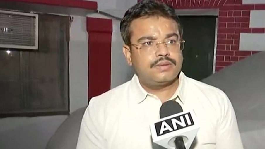 लखीमपुर खीरी कांड: केंद्रीय मंत्री के बेटे आशीष मिश्रा की हो सकती है गिरफ्तारी, मोनू के जवाब से SIT लखीमपुर खीरी कांड: केंद्रीय मंत्री के बेटे आशीष मिश्रा की हो सकती है गिरफ्तारी, मोनू के जवाब से SIT - India TV Hindi