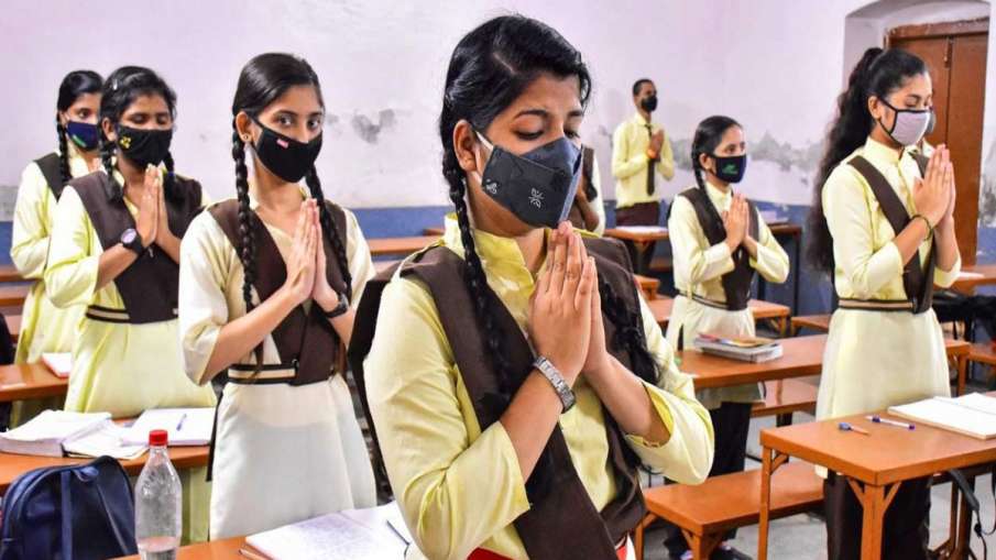 CBSE Allows Students to Change Exam City, Centre for Board Exams 2022 CBSE Allows Students to Change Exam City, Centre for Board Exams 2022- India TV Hindi