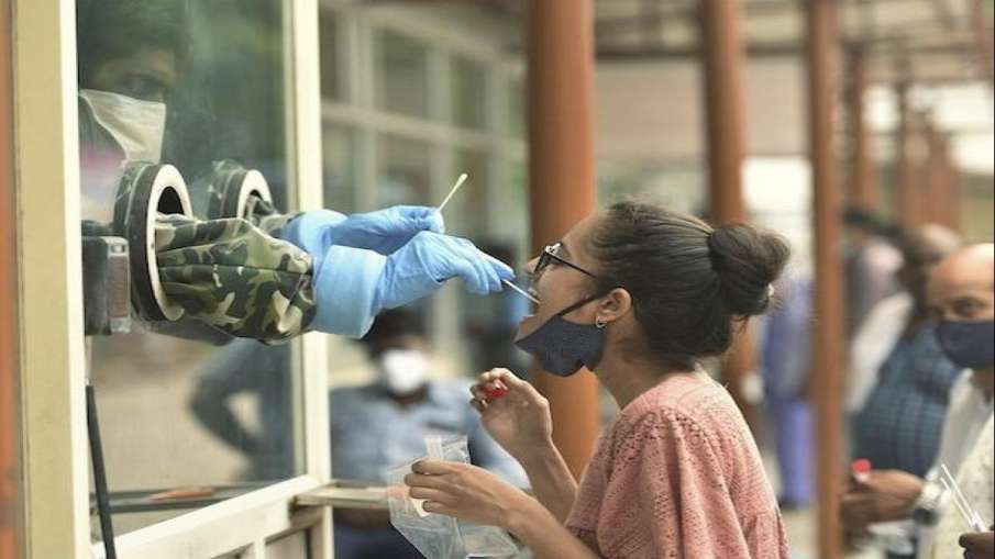 Delhi records zero COVID-19 fatality, 30 fresh cases; positivity rate 0.05 pc Delhi records zero COVID-19 fatality, 30 fresh cases; positivity rate 0.05 pc- India TV Hindi