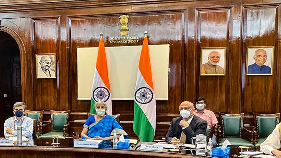 निर्माला सीतारमण ने नागर विमानन मंत्रालय, दूरसंचार विभाग से परियोजना क्रियान्वयन में तेजी लाने को कह निर्माला सीतारमण ने नागर विमानन मंत्रालय, दूरसंचार विभाग से परियोजना क्रियान्वयन में तेजी लाने को कह- India TV Paisa