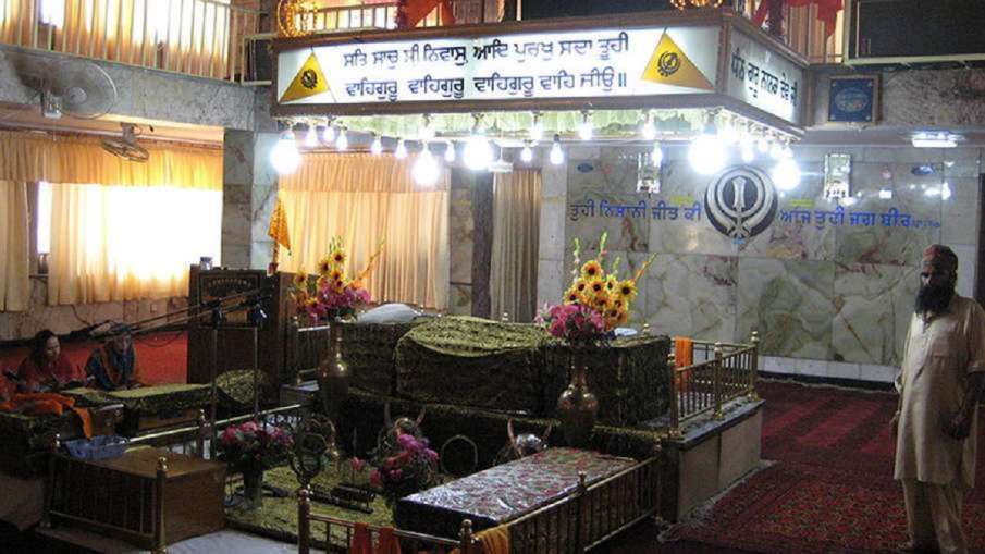 काबुल के गुरुद्वारे में जबरदस्ती घुस गई अफगानिस्तान की 'इस्लामिक' फौज, सुनाई गालियां काबुल के गुरुद्वारे में जबरदस्ती घुस गई अफगानिस्तान की 'इस्लामिक' फौज, सुनाई गालियां- India TV Hindi