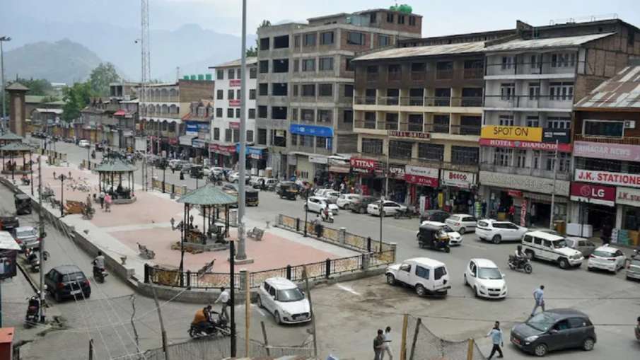 कश्मीर में एक और हाईअलर्ट जारी किया गया, बिजली और वाटर प्लांट को निशाना बना सकते हैं आतंकी कश्मीर में एक और हाईअलर्ट जारी किया गया, बिजली और वाटर प्लांट को निशाना बना सकते हैं आतंकी- India TV Hindi