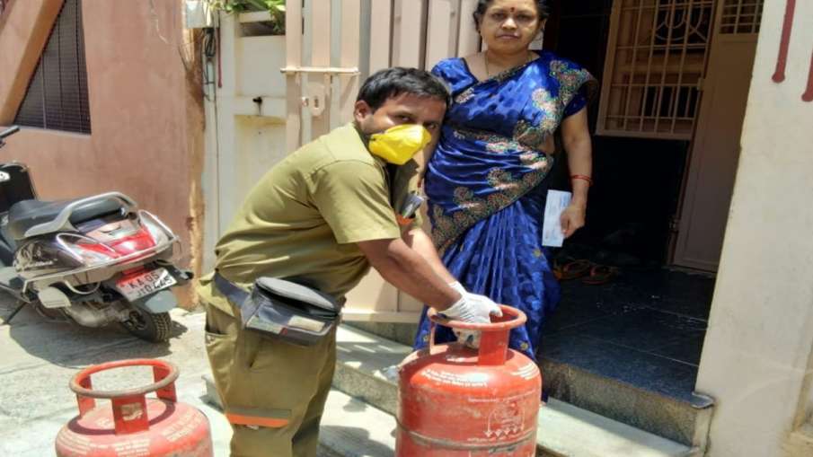 before Diwali you will get a big setback, LPG prices may increase next week before Diwali you will get a big setback, LPG prices may increase next week- India TV Paisa