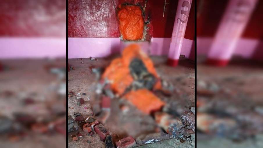 J&K: अनंतनाग में मंदिर में तोड़फोड़ के खिलाफ जम्मू में विरोध प्रदर्शन- India TV Hindi