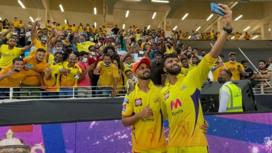Ruturaj Gaikwad receives grand welcome upon return to... Ruturaj Gaikwad receives grand welcome upon return to...- India TV Hindi