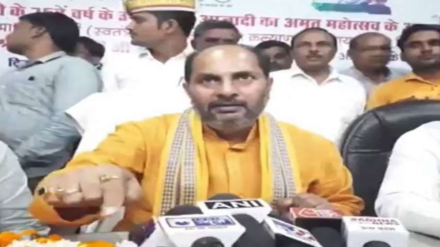 95% of people dont need petrol: Uttar Pradesh Minister Upendra Tiwari amid rising fuel prices; watch 95% of people dont need petrol: Uttar Pradesh Minister Upendra Tiwari amid rising fuel prices; watch- India TV Hindi