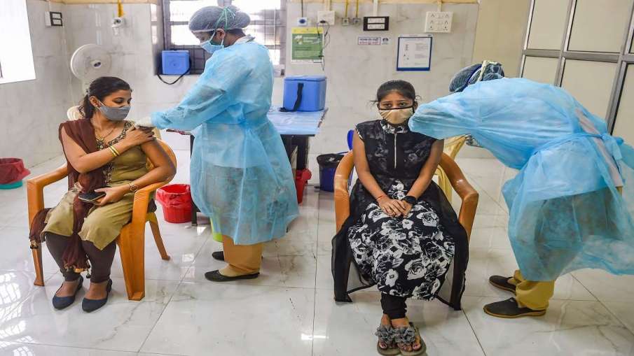 Over 102.8 crore Covid vaccine doses administered in India: Govt Over 102.8 crore Covid vaccine doses administered in India: Govt- India TV Hindi