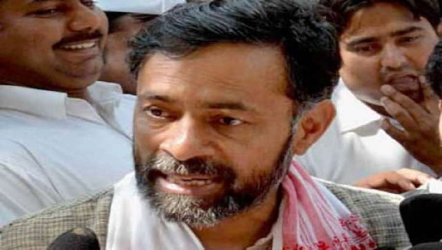Samyukta Kisan Morcha suspends Yogendra Yadav for one month Samyukta Kisan Morcha suspends Yogendra Yadav for one month- India TV Hindi
