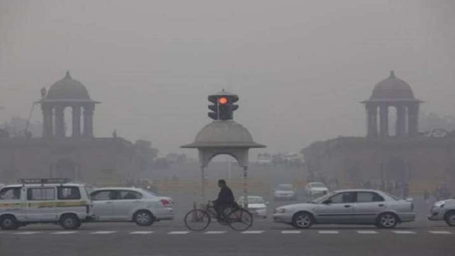 Delhi Air pollution: दिल्ली में वायु गुणवत्ता ‘बहुत खराब’ श्रेणी में, रविवार से हो सकता है सुधार - India TV Hindi