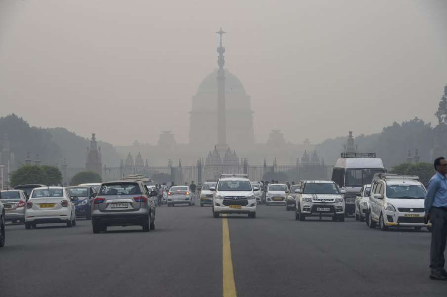 Delhi air quality improves due to favourable wind speed Delhi air quality improves due to favourable wind speed- India TV Hindi