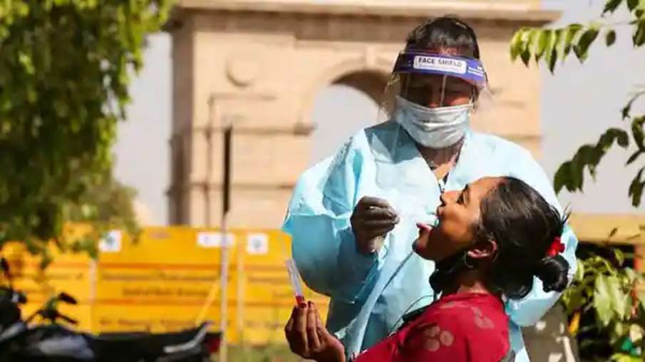 44 new Covid-19 cases in Delhi, positivity rate at 0.07% 44 new Covid-19 cases in Delhi, positivity rate at 0.07%- India TV Hindi
