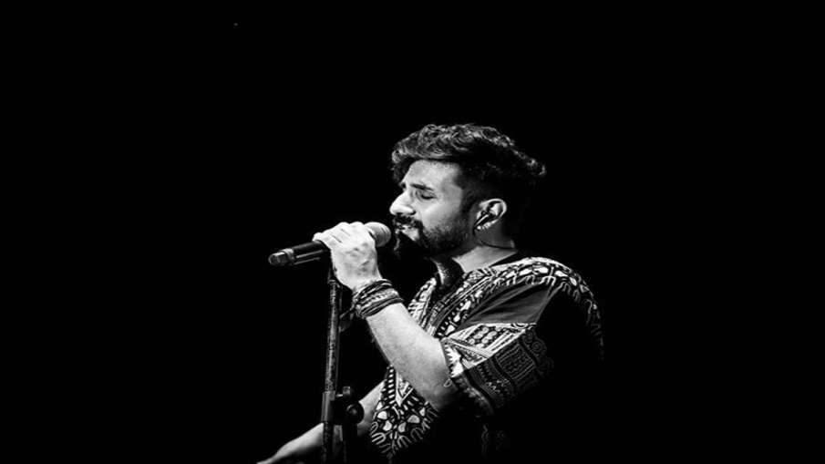 Vir Das Video against India goes viral FIR registered in Delhi Tilak Marg Police Station कॉमेडियन वी Vir Das Video against India goes viral FIR registered in Delhi Tilak Marg Police Station कॉमेडियन वी- India TV Hindi