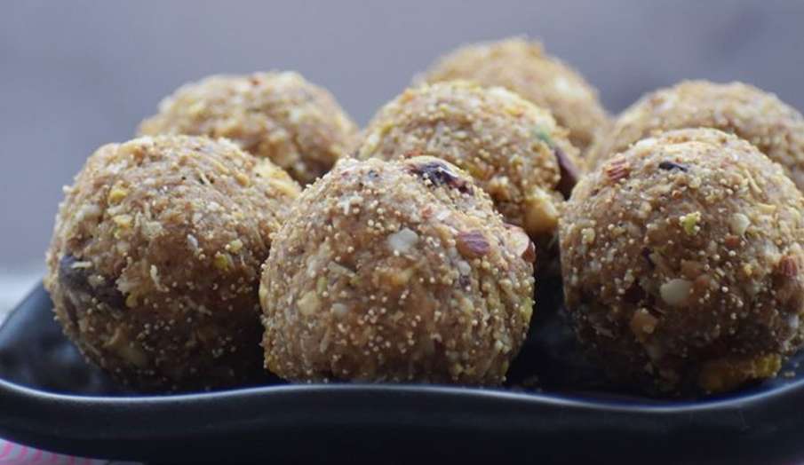 Gond ke laddu recipe Gond ke laddu recipe - India TV Hindi
