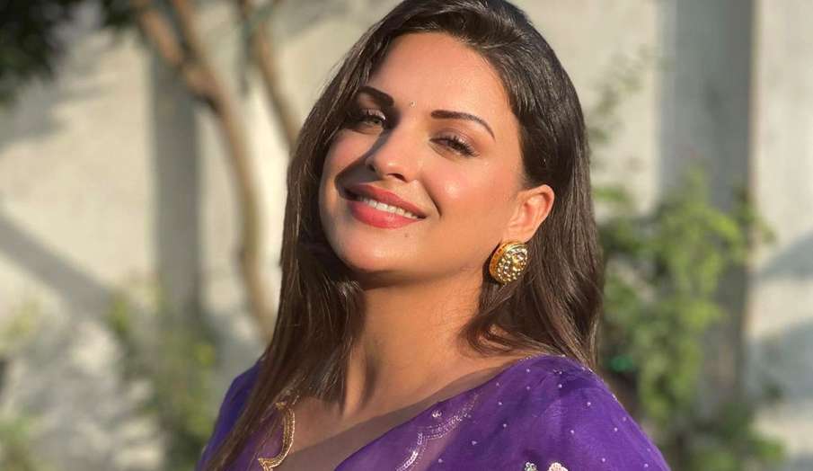 हिमांशी खुराना एरियल सिल्क का कहना है कि इसके लिए अधिक मानसिक शक्ति की आवश्यकता होती है हिमांशी खुराना एरियल सिल्क का कहना है कि इसके लिए अधिक मानसिक शक्ति की आवश्यकता है- इंडिया टीवी