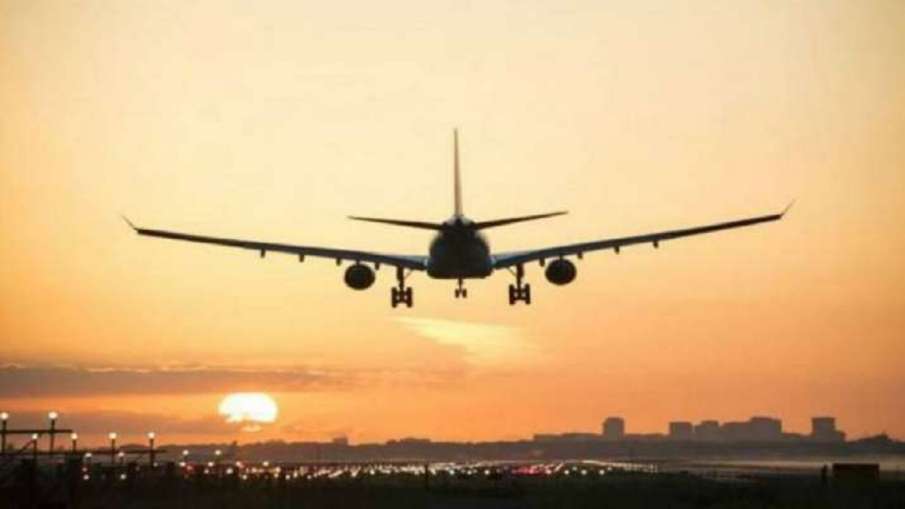 International Flights News: 15 दिसंबर से नियमित अतंरराष्ट्रीय उड़ानों को सरकार ने दी मंजूरी- India TV Hindi