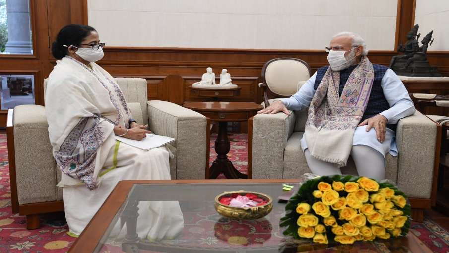 ममता बनर्जी ने की पीएम मोदी से मुलाकात, पश्चिम बंगाल में BSF का अधिकार क्षेत्र बढ़ाए जाने का मुद्दा ममता बनर्जी ने की पीएम मोदी से मुलाकात, पश्चिम बंगाल में BSF का अधिकार क्षेत्र बढ़ाए जाने का मुद्दा - India TV Hindi