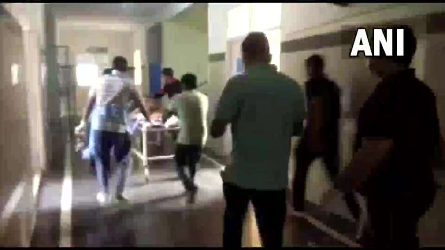 छत्तीसगढ़: सुकमा में CRPF जवान ने अपने ही साथियों पर बसराई गोलियां, 4 जवानों की मौत, 3 घायल छत्तीसगढ़: सुकमा में CRPF जवान ने अपने ही साथियों पर बसराई गोलियां, 4 जवानों की मौत, 3 घायल- India TV Hindi