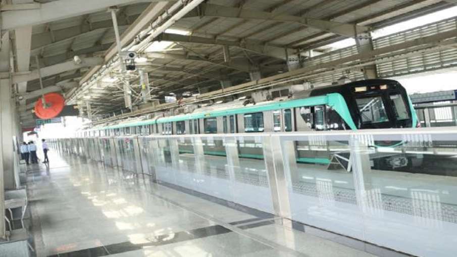 Noida Metro records highest passengers after covid lockdown Noida Metro ने बनाया रिकॉर्ड, कोविड लॉकड Noida Metro records highest passengers after covid lockdown Noida Metro ने बनाया रिकॉर्ड, कोविड लॉकड- India TV Hindi