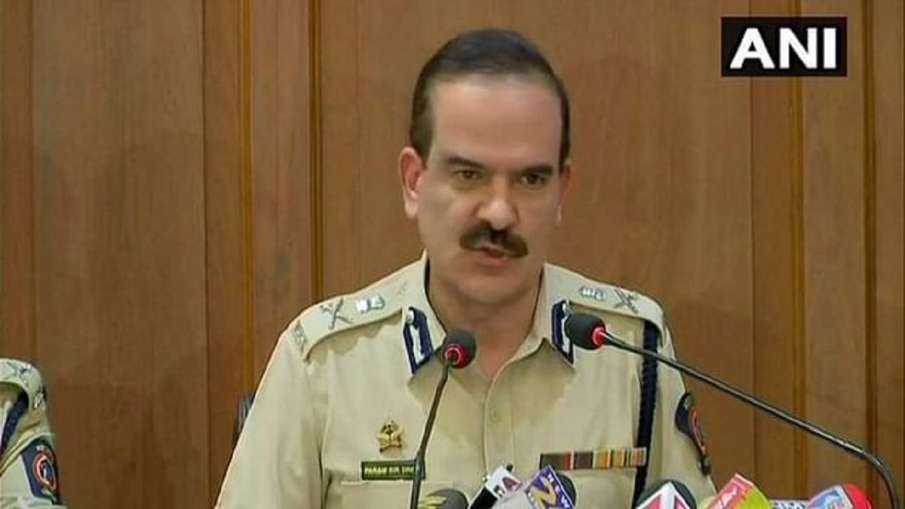पूर्व मुंबई पुलिस कमिश्नर परमवीर सिंह के खिलाफ एक और FIR, बिल्डर ने दर्ज कराया मामला पूर्व मुंबई पुलिस कमिश्नर परमवीर सिंह के खिलाफ एक और FIR, बिल्डर ने दर्ज कराया मामला- India TV Hindi