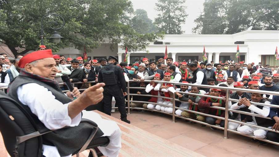 Mulayam Singh Yadav birthday news PM मोदी, CM योगी समेत कई नेताओं ने मुलायम को जन्मदिन की बधाई दीं Mulayam Singh Yadav birthday news PM मोदी, CM योगी समेत कई नेताओं ने मुलायम को जन्मदिन की बधाई दीं- India TV Hindi