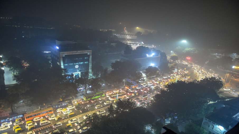 Lucknow air quality index pollution causes increase in patients पटाखों से जहरीली हुई लखनऊ की हवा, बढ Lucknow air quality index pollution causes increase in patients पटाखों से जहरीली हुई लखनऊ की हवा, बढ- India TV Hindi