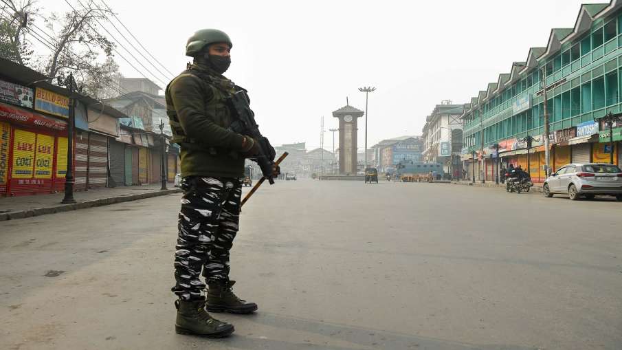 Modi Govt can ban hurriyat conference in kashmir हुर्रियत के खिलाफ बड़े एक्शन की तैयारी! UAPA के तहत Modi Govt can ban hurriyat conference in kashmir हुर्रियत के खिलाफ बड़े एक्शन की तैयारी! UAPA के तहत- India TV Hindi