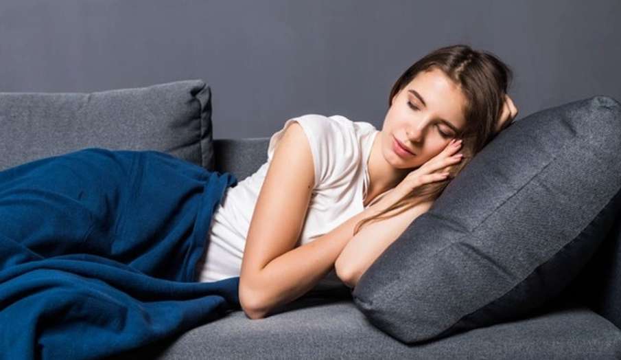 Top 5 reasons why you wake up in the middle of the night Top 5 reasons why you wake up in the middle of the night - India TV Hindi