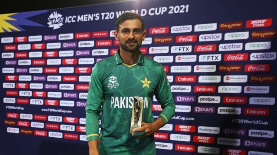 T20 World Cup: Shoaib Malik dedicates his Player of the... T20 World Cup: Shoaib Malik dedicates his Player of the...- India TV Hindi