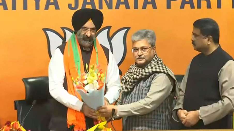 Manjinder Singh Sirsa joins BJP ahead of Punjab elections- India TV Hindi