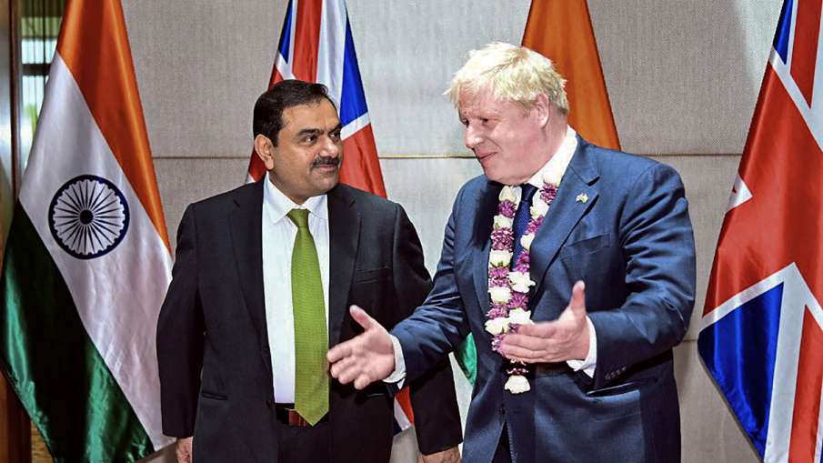 Gautam Adani with Boris Johnson - India TV Paisa