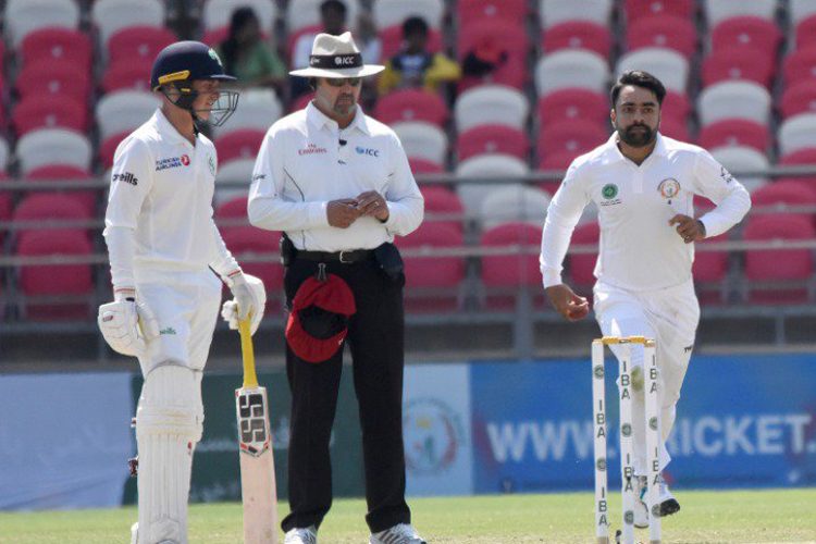 राशिद खान के पांच विकेट से टेस्ट क्रिकेट में पहली ऐतिहासिक जीत के करीब अफगानिस्तान - India TV Hindi News